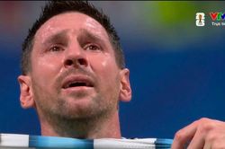 Messi bật khóc sau màn ngược dòng của Argentina, lên tiếng về quyết định gây tranh cãi của VAR