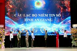 Ra mắt Câu lạc bộ 'Niềm tin số tỉnh An Giang'