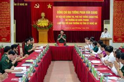 Đại tướng Phan Văn Giang: Nghệ An gắn phát triển kinh tế với củng cố quốc phòng