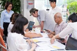 Khám, tư vấn sức khỏe miễn phí cho thương binh, bệnh binh và người có công tại Hà Nội