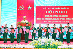 Quân đoàn 12 trao quyết định công tác cán bộ, thăng quân hàm và nâng lương năm 2026