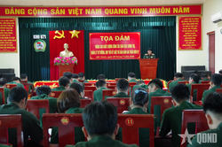 N&acirc;ng cao chất lượng c&ocirc;ng t&aacute;c gi&aacute;o dục ch&iacute;nh trị, quản l&yacute; tư tưởng, bảo đảm an to&agrave;n đơn vị