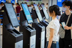 Rút ngắn thời gian làm thủ tục hàng không với quy trình tự động tại sân bay Nội Bài