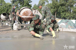 Xây dựng doanh trại 'chính quy, xanh, sạch, đẹp' ở Trung đoàn U Minh