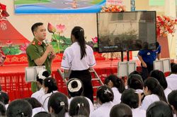 Chiến sĩ Cảnh sát khu vực Gần dân nhất ở xã vùng cao