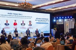 Xây dựng lợi thế cạnh tranh từ thể chế và nhân tài