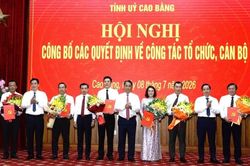 Giám đốc Sở GD&ĐT Cao Bằng giữ chức Hiệu trưởng Trường Chính trị