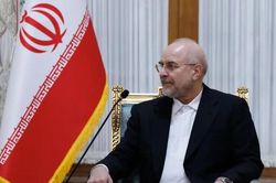 Iran tấn công trả đũa Mỹ, Washington nói gì?