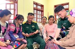Những 'lớp học số' v&ugrave;ng bi&ecirc;n
