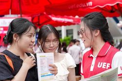 Điểm thi THPT 2026 từ 15 - 18, cơ hội v&agrave;o đại học song ngữ vẫn rộng mở