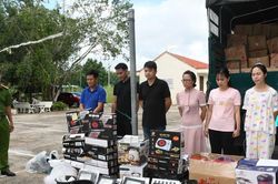 Mang đồ gia dụng gi&aacute; rẻ về n&ocirc;ng th&ocirc;n rồi thổi phồng chất lượng, b&aacute;n gấp 10 lần gi&aacute; gốc
