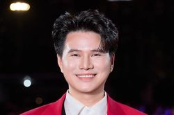 Chân dung nam MC liên tục dẫn chương trình nghệ thuật chính luận