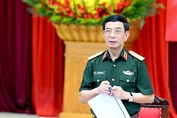 Đại tướng Phan Văn Giang làm việc với Ban Thường vụ Tỉnh ủy Nghệ An