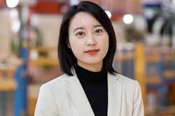 Nữ tiến sĩ rời Đại học Cambridge về làm trợ lý giáo sư
