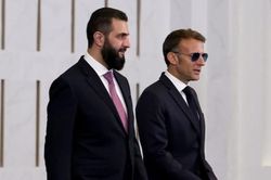 Pháp ký hàng loạt thỏa thuận với Syria trong chuyến thăm của ông Macron