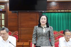 Đ&aacute;nh gi&aacute; to&agrave;n diện, th&aacute;o gỡ kh&oacute; khăn thực hiện c&aacute;c ch&iacute;nh s&aacute;ch d&acirc;n tộc