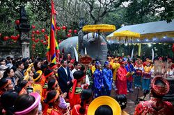 Sạt lở tại Đền Sóc, Hà Nội công bố tình huống khẩn cấp thiên tai