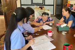H&agrave; Nội lập quy tr&igrave;nh trả lương hưu tại nh&agrave; với người gi&agrave; yếu, hạn chế đi lại