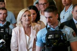 Bước đi tiếp theo của chính trị gia cực hữu Marine Le Pen sau phán quyết của tòa phúc thẩm