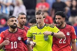 Ai Cập gửi đơn lên FIFA sau trận thua Argentina