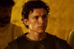 C&uacute; nhầm lẫn khi Tom Holland khen phim của Nolan