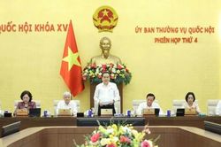 Chủ tịch Quốc hội: Không để chậm tiến độ trong xây dựng luật
