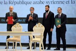 Tổng thống Macron thăm Syria, hai nước k&yacute; kết h&agrave;ng loạt thỏa thuận hợp t&aacute;c