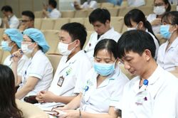 Ch&iacute;nh thức c&ocirc;ng bố điểm s&agrave;n ng&agrave;nh y, cao nhất 22 điểm