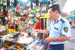 Chủ động đấu tranh, ngăn chặn hàng giả, hàng nhập lậu