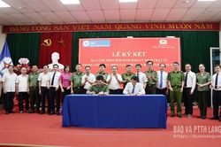 Ký Quy chế phối hợp đảm bảo an ninh trật tự trong lĩnh vực điện lực