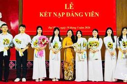 Thái Nguyên kết nạp gần 2.500 đảng viên mới