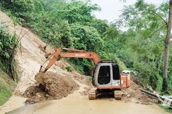Kịp thời khắc phục sạt lở taluy Quốc lộ 3B, đoạn Dương Phong - Bạch Thông