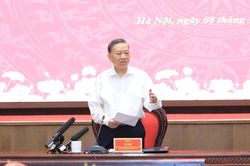 Tổng B&iacute; thư, Chủ tịch nước: H&agrave; Nội phải tạo đột ph&aacute; để tăng trưởng từ 2 con số trở l&ecirc;n