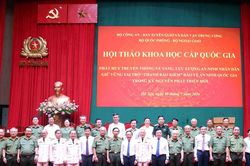 Lực lượng An ninh nh&acirc;n d&acirc;n giữ vững vai tr&ograve; 'thanh bảo kiếm' bảo vệ an ninh quốc gia trong kỷ nguy&ecirc;n ph&aacute;t triển mới