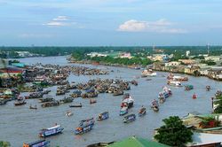 Cần Thơ: Tăng trưởng GRDP 6,7% nửa đầu năm