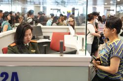 Điều chỉnh quy định về tạm hoãn xuất cảnh