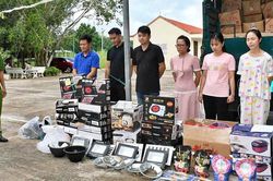 Thổi phồng chất lượng, lừa b&aacute;n đồ gia dụng gi&aacute; cao, 8 đối tượng bị khởi tố, tạm giam