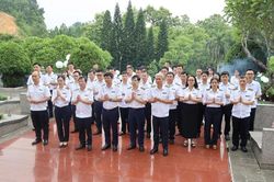Kiểm toán nhà nước khu vực VII dâng hương tưởng niệm các Anh hùng liệt sĩ