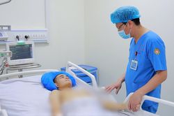 Sau những giọt nước mắt tuyệt vọng, thiếu niên mất nửa cơ thể hồi sinh kỳ diệu