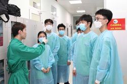Bộ GD&ĐT c&ocirc;ng bố điểm s&agrave;n khối ng&agrave;nh sức khỏe 2026, Y khoa cao nhất 22
