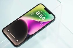 Một mẫu iPhone từng bán chạy bậc nhất chính thức ngừng kinh doanh tại Việt Nam