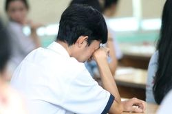 Trong các kỳ thi tốt nghiệp, có trường hợp nào phải thi lại sau khi biết điểm chưa?