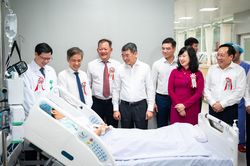 Thủ tướng L&ecirc; Minh Hưng dự khai trương Bệnh viện Việt Đức cơ sở 2