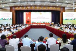 Tập trung nghi&ecirc;n cứu, đề xuất c&aacute;c Nghị quyết mới về cải c&aacute;ch ch&iacute;nh s&aacute;ch tiền lương, bảo hiểm x&atilde; hội