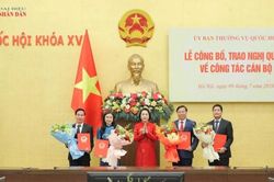 Lễ công bố, trao Nghị quyết của Ủy ban Thường vụ Quốc hội về công tác cán bộ