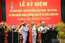 Lữ đoàn 172 đón nhận Huân chương Bảo vệ Tổ quốc hạng Nhì