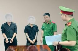 Xem World Cup bằng 'mắt đỏ đen'