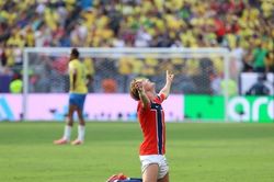 Andreas Schjelderup: 'Bom tấn mới của World Cup'