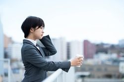 5 cách để không yêu người không yêu mình