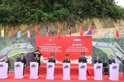 Nhiều hoạt động ý nghĩa tại Chương trình Giao lưu hữu nghị quốc phòng biên giới Việt - Lào
